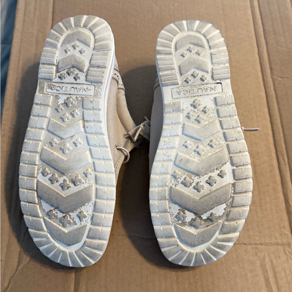 Nautica Slip On Shoes - Picture 2 of 4